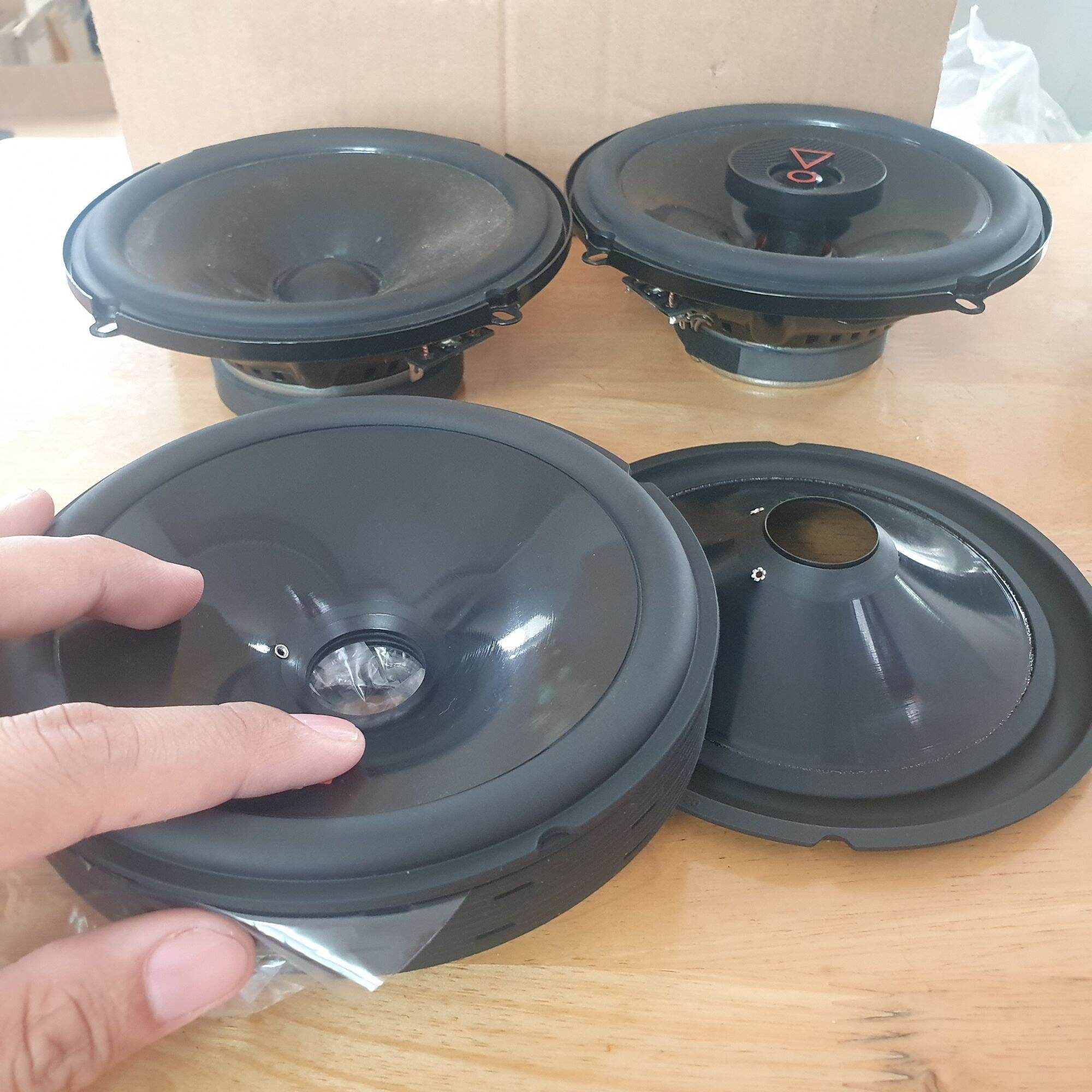 4 Màng loa 16cm, màng nhựa viền cao su. Giá 4 cái