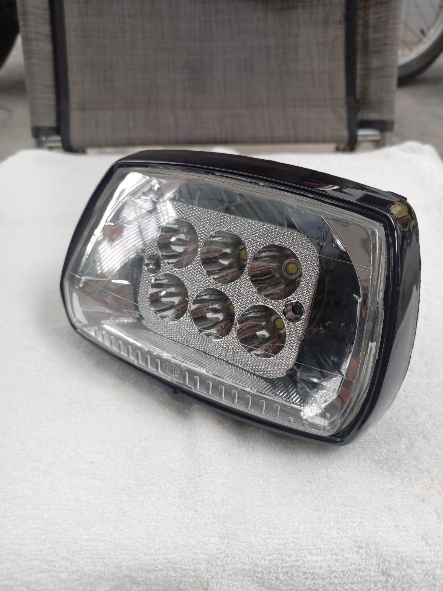 Đèn pha led 6 bóng cho xe dream II đầu bằng cực sáng