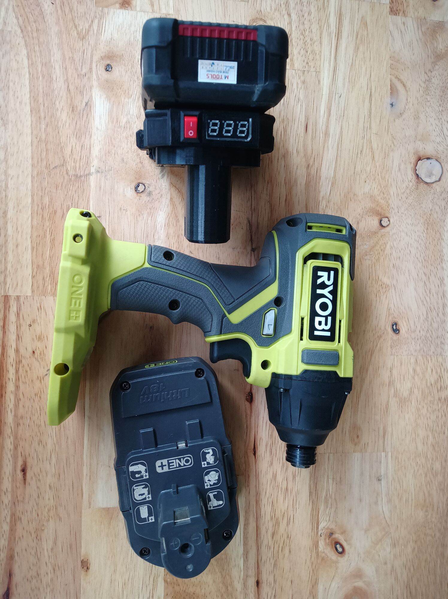 Đế chuyển pin ozito 18v cho máy ryobi 18v
