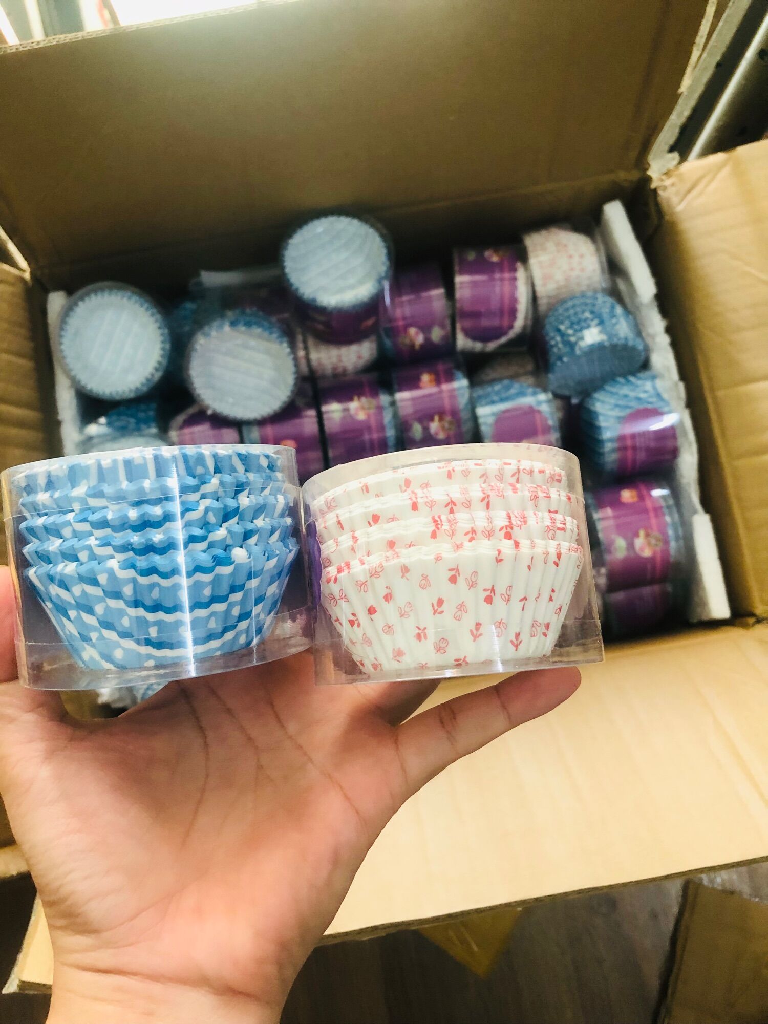 SET 100 CỐC GIẤY ĐỰNG CUPCAKE