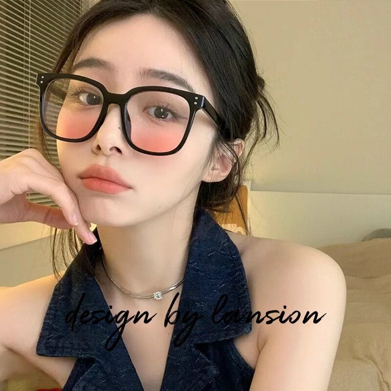 Kính  2 chấm Kính mắt thời trang có  tia hồng