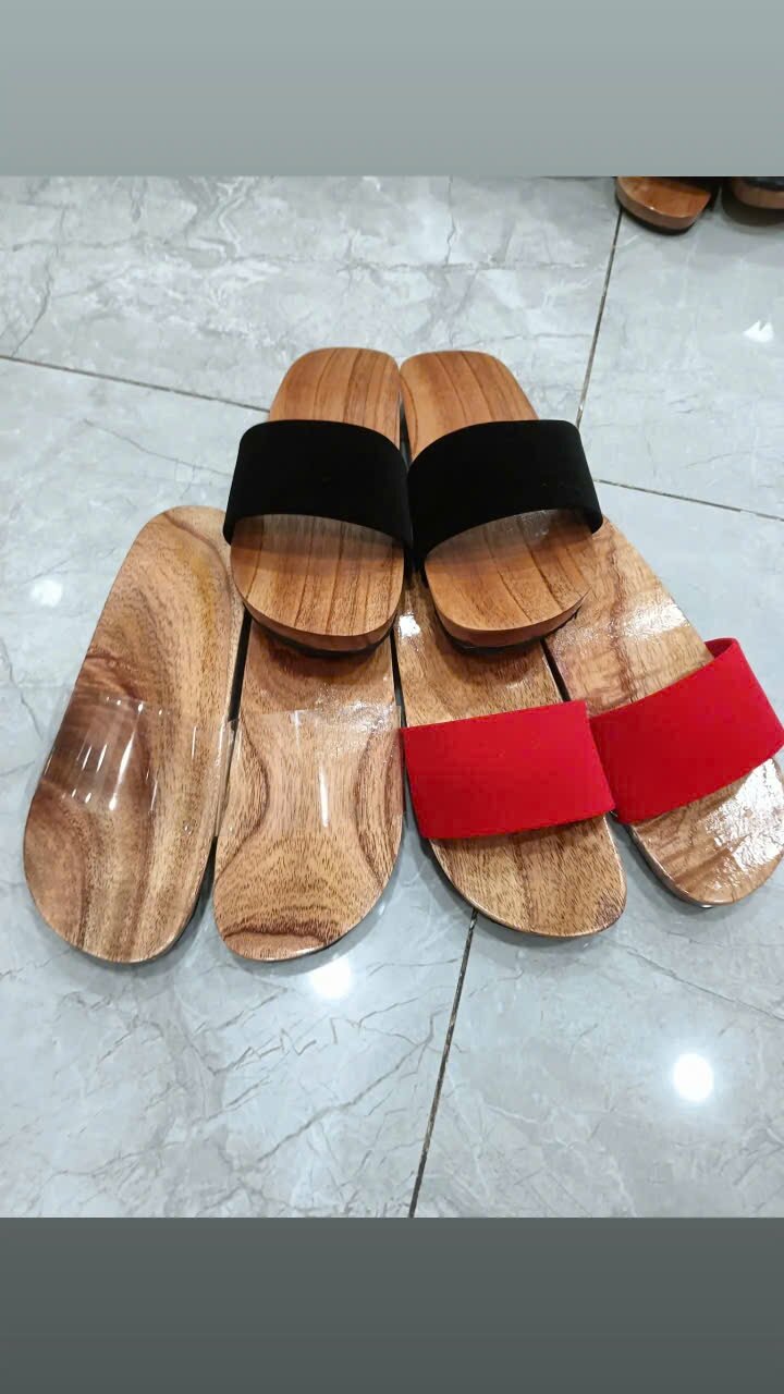 Guốc Mộc Cho Bé