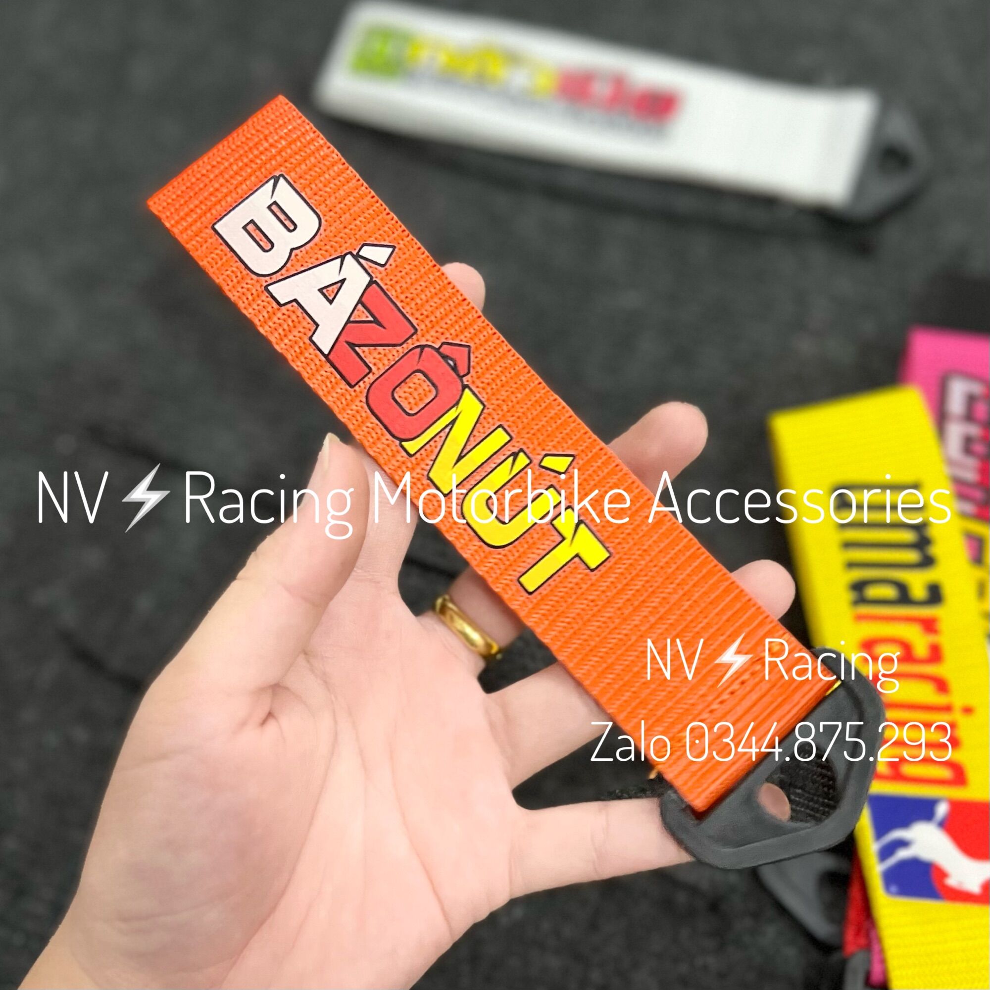 Dây móc kéo xe hơi, dây móc yên xe máy ( hình ngẫu nhiên )
