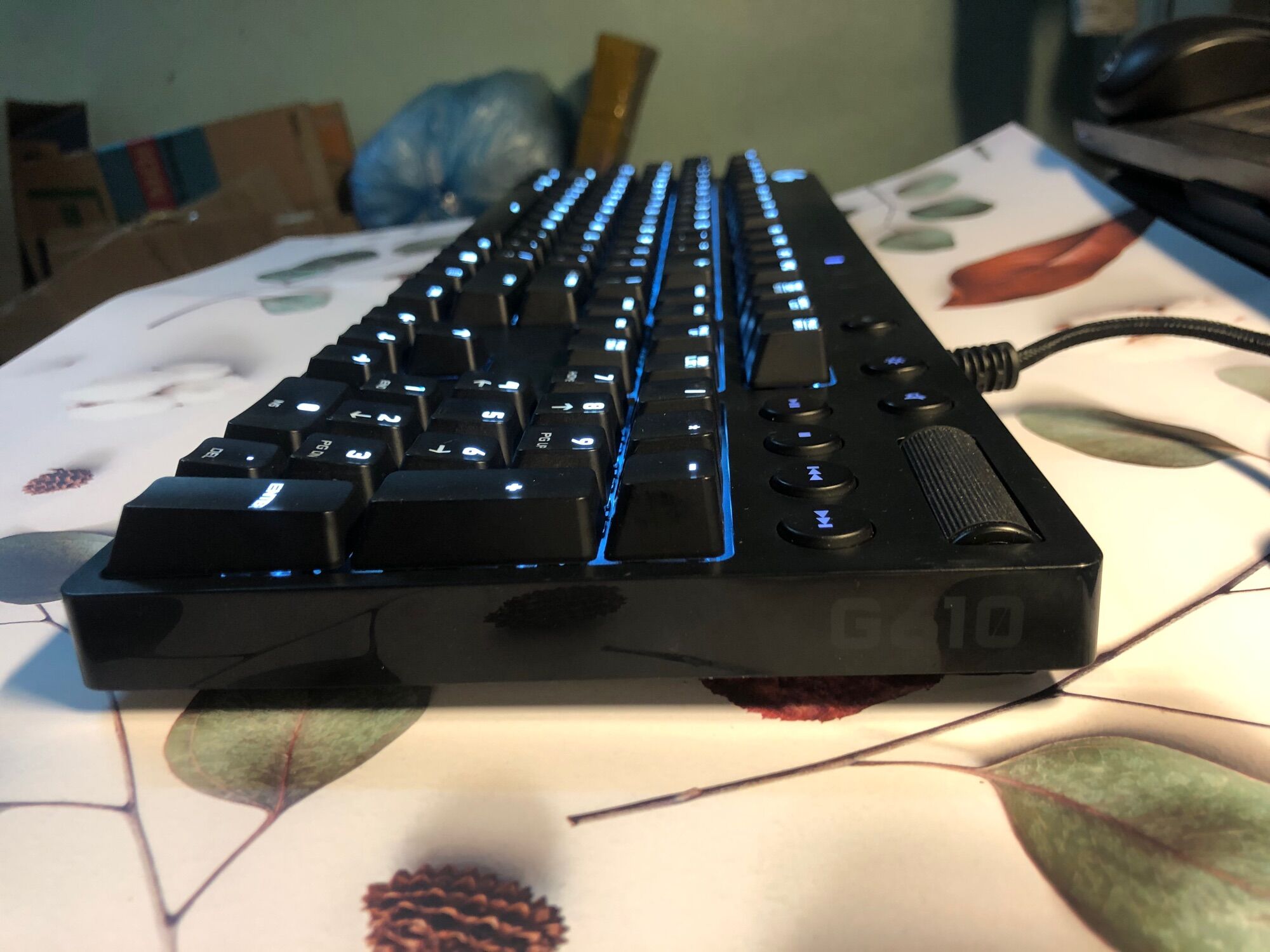 Bàn phím cơ Logitech G610 cherry red  2nd (like new)