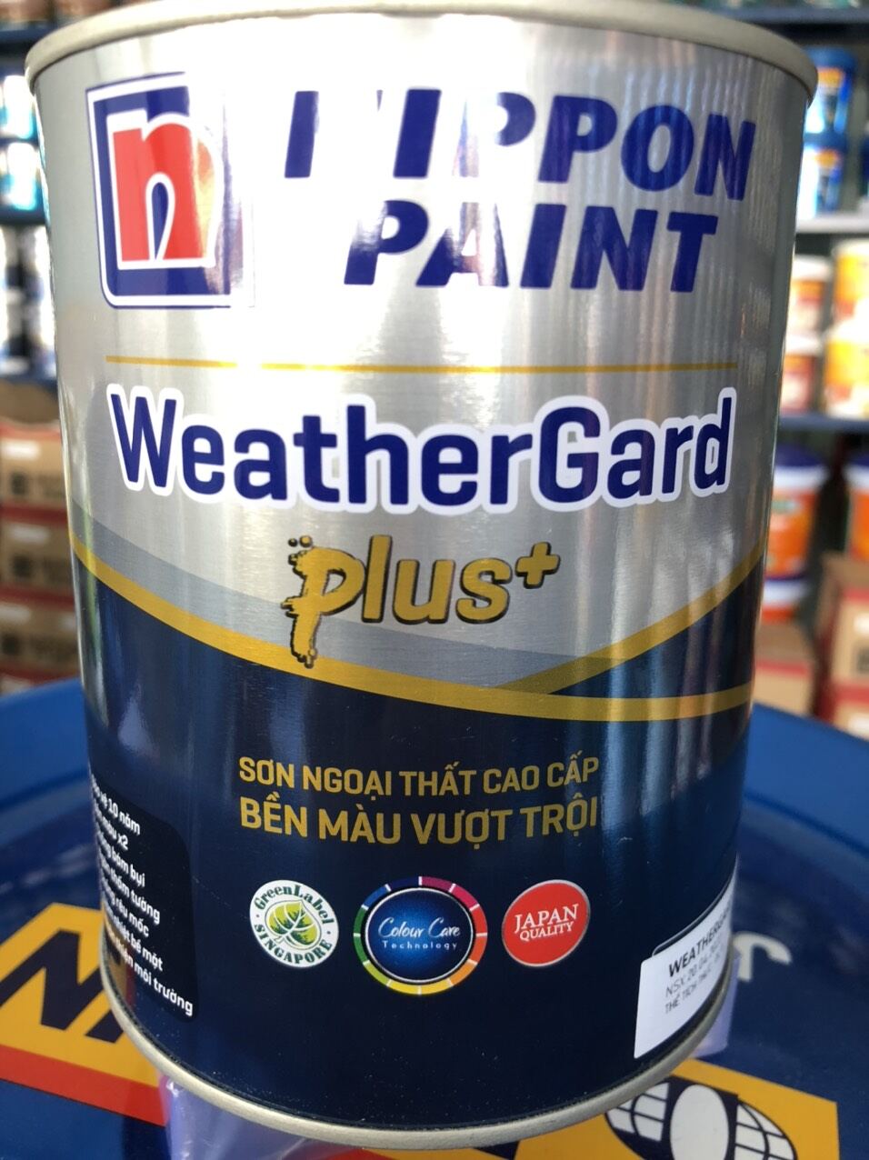 Sơn nippon weathergard plus+ . là loại sơn nước ngoại thất cao cấp có độ bền cao