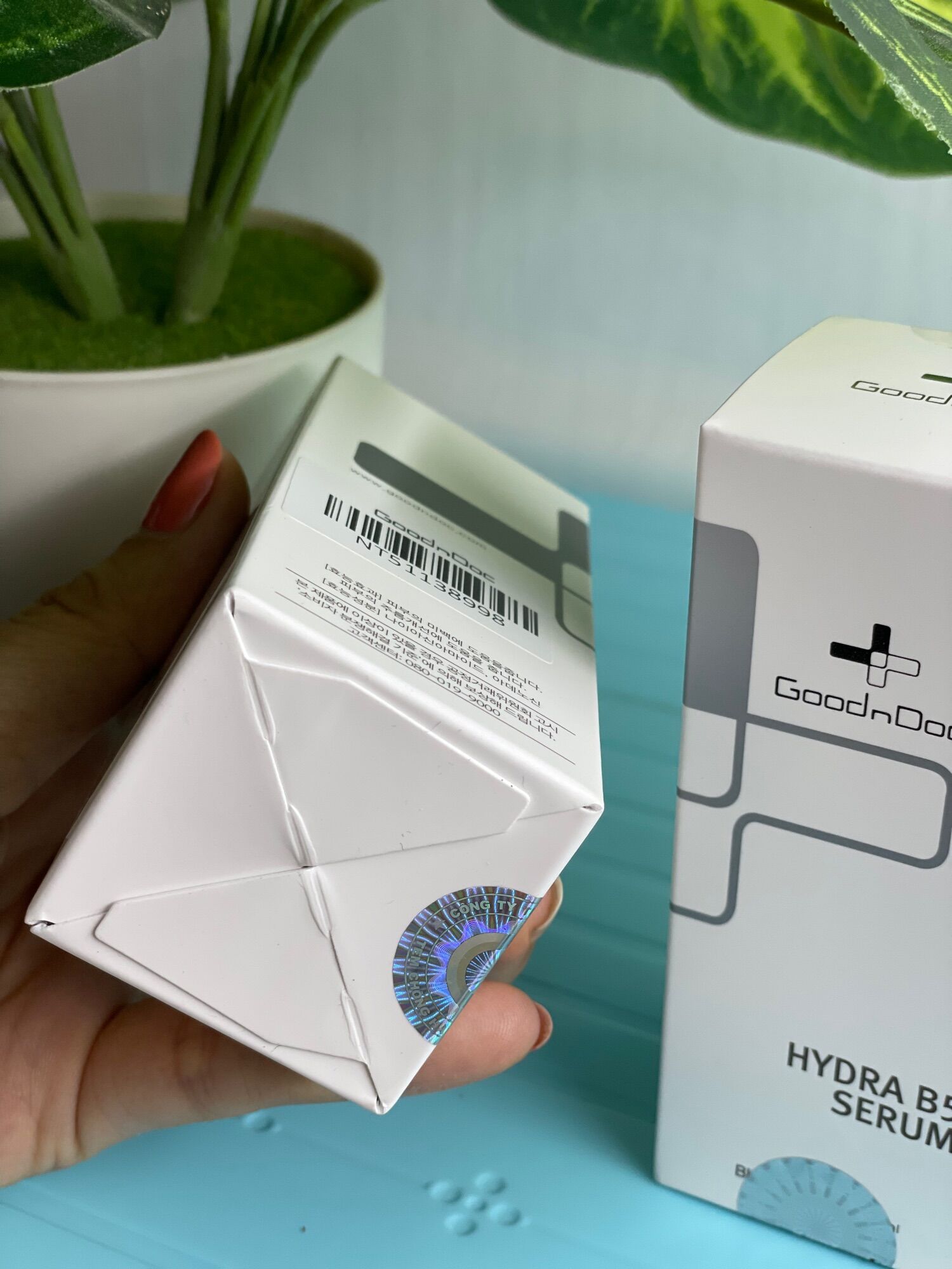 TINH CHẤT DƯỠNG ẨM TRẮNG DA GOODNDOC HYDRA B5 SERUM 30ml