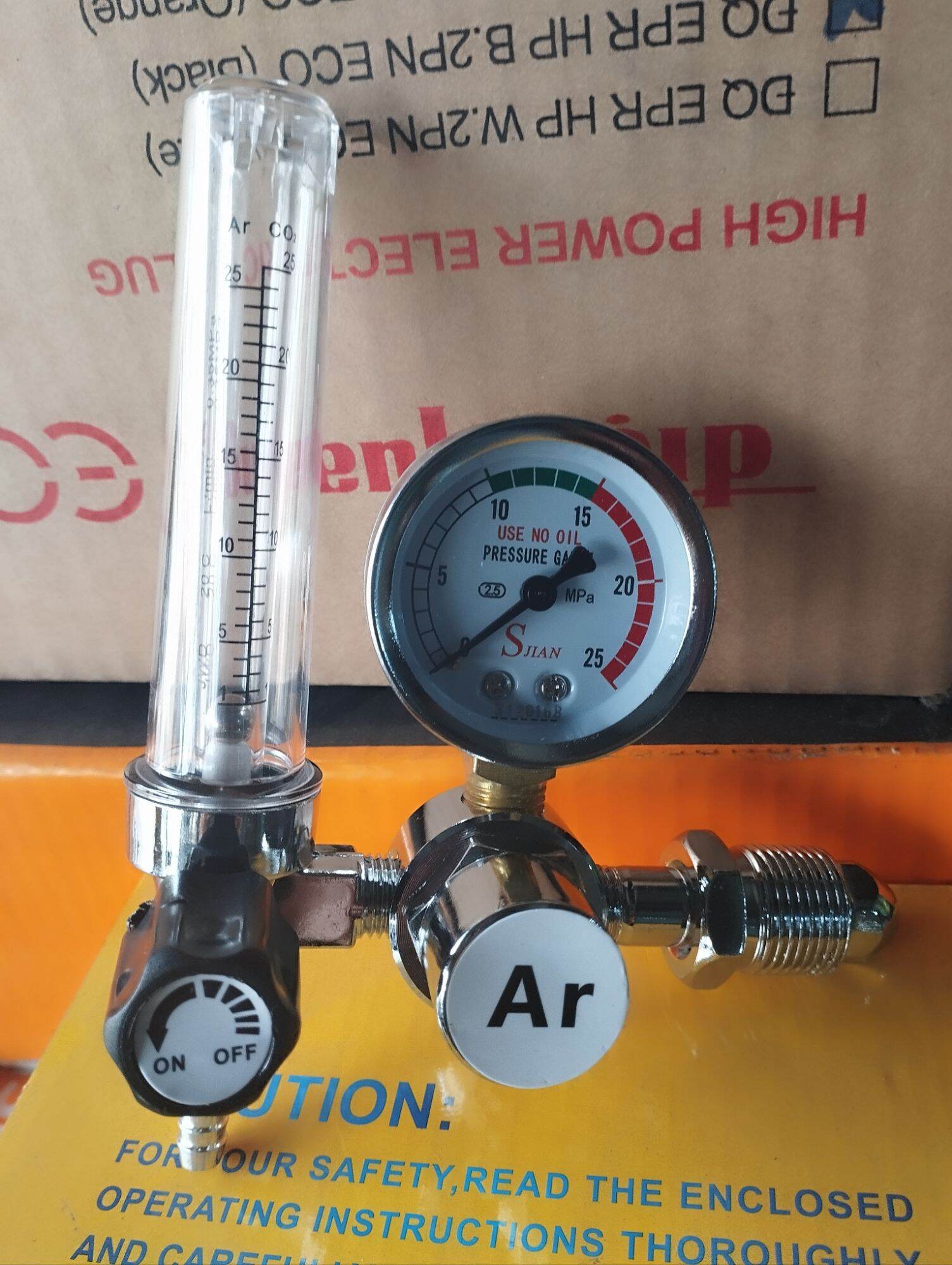Đồng hồ Argon đo khí máy hàn tig ren ngoài
