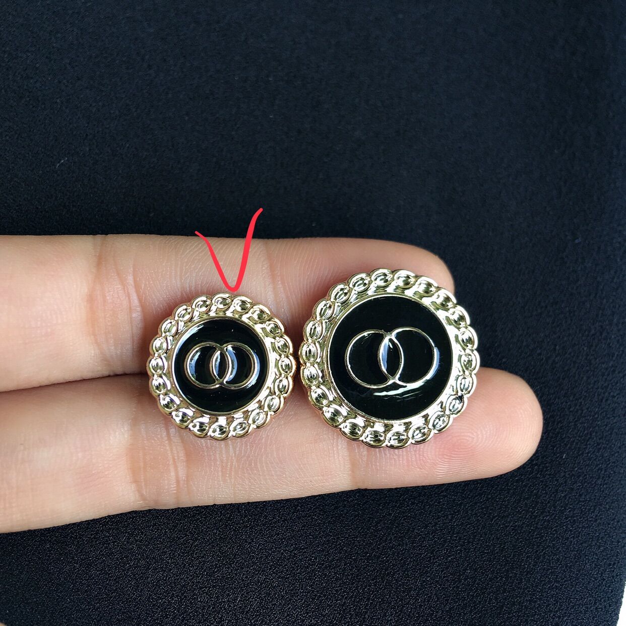 Set 5 nút vest nhiều size nhiều màu