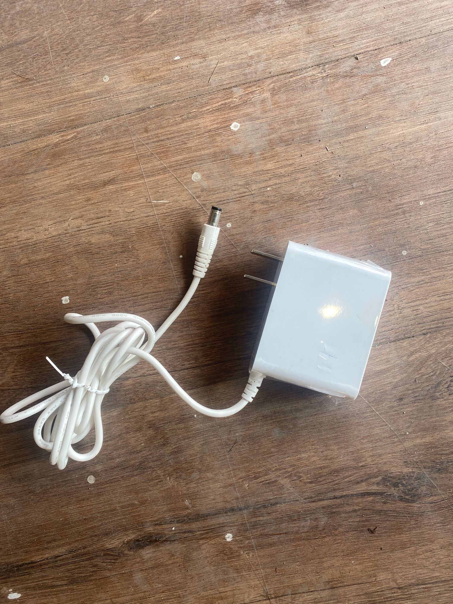 Củ sạc 12v dùng cho máy hút bụi