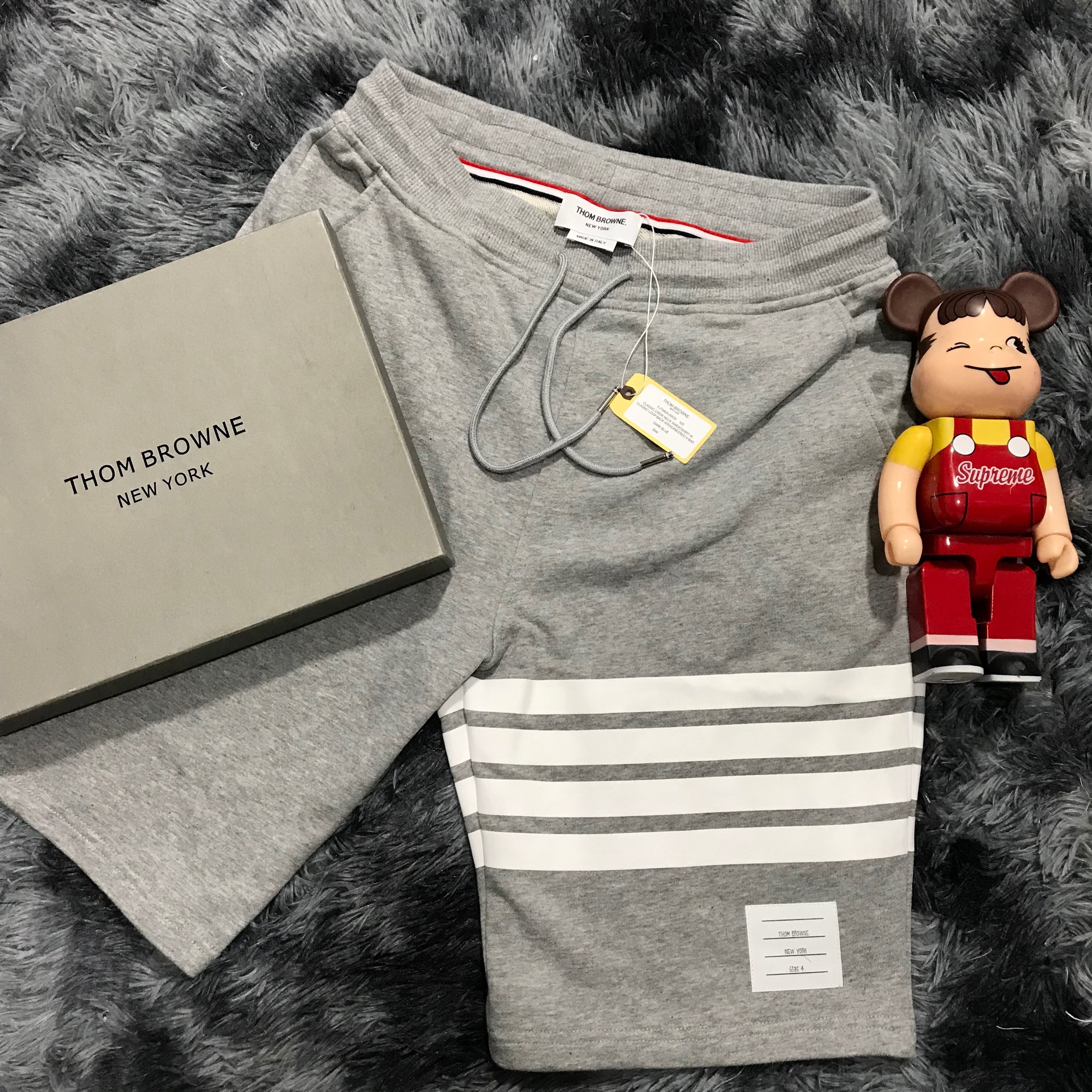 Quần short Thom Brow xám cao cấp