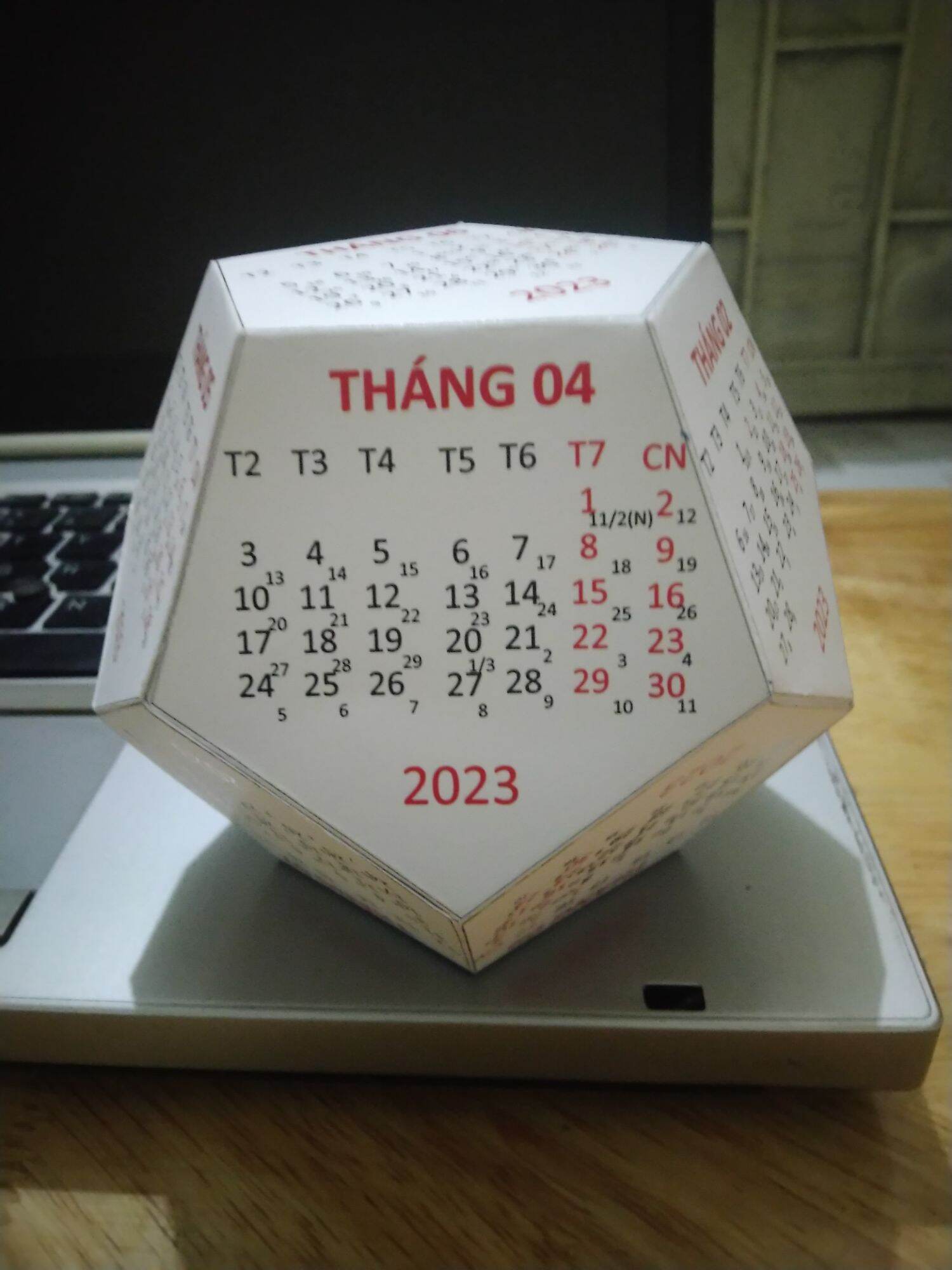 Lịch Ngũ Giác/ Lục Giác 2022 (2023) (tùy chọn nền) in màu kèm ngày dương lịch, âm lịch