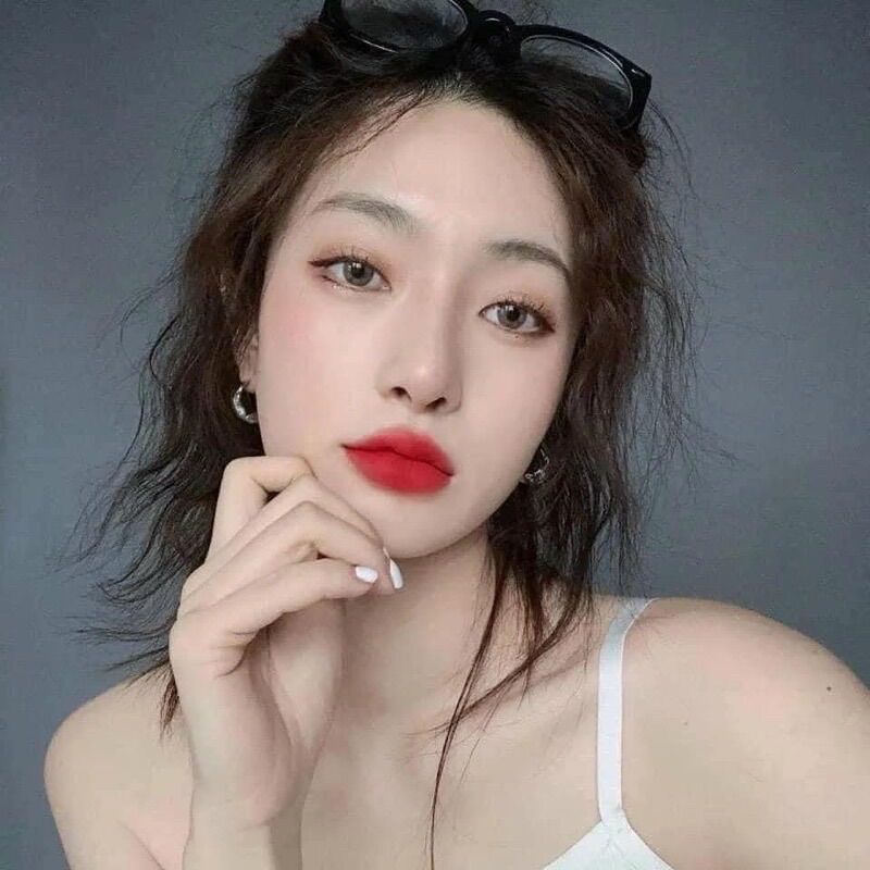 Son Gucci 25 Goldie Red Đỏ tươi