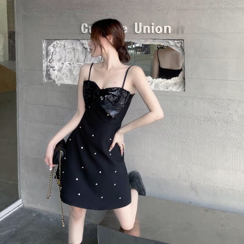Váy 2d đính ngọc nơ kim sa