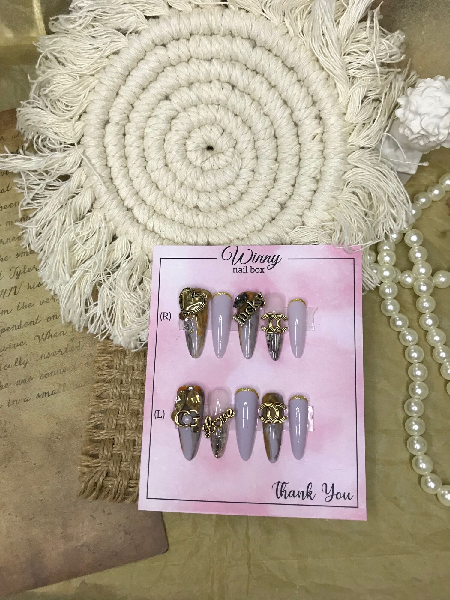 Nailbox móng up móng giả vân đá charm đồng chanel