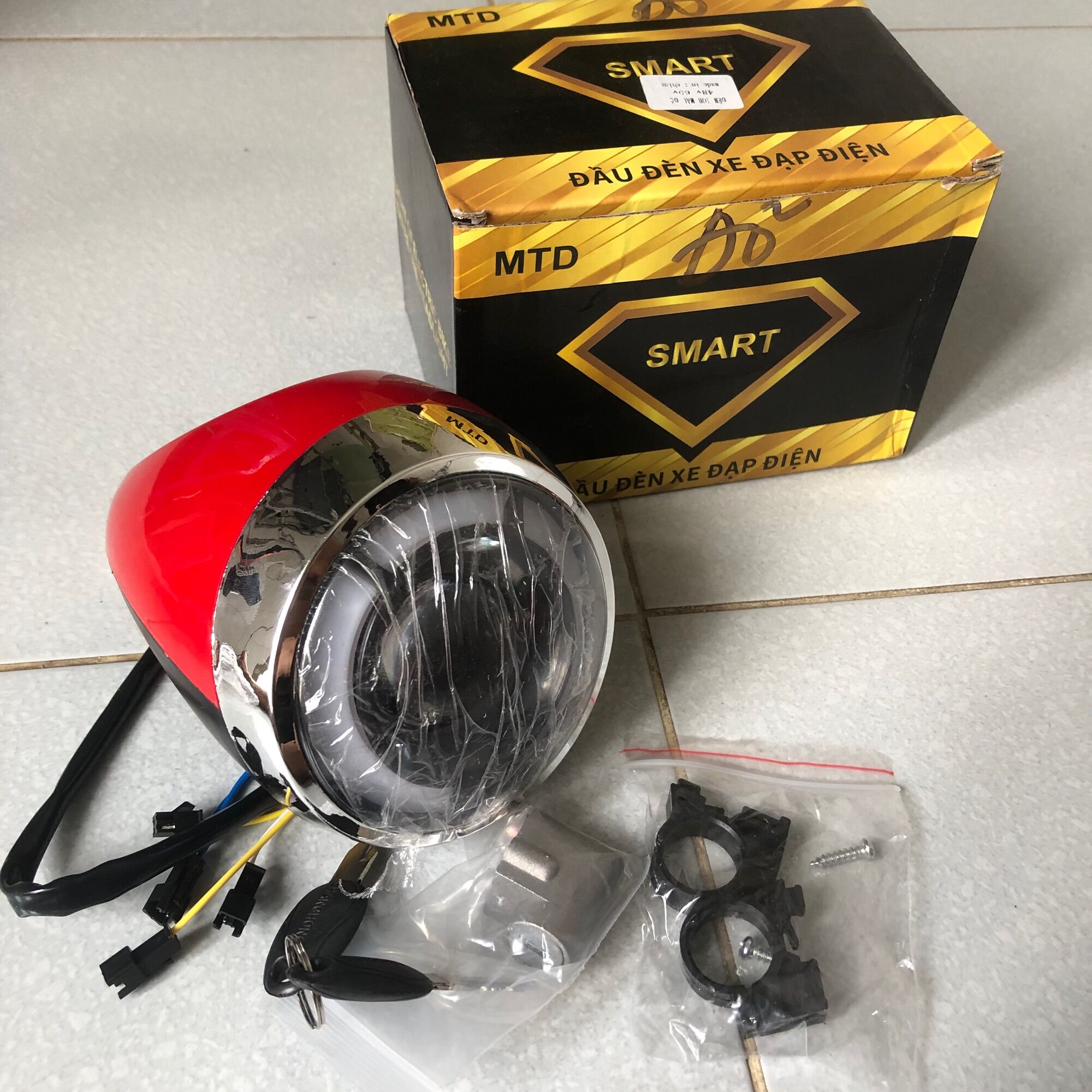 đầu đèn tròn xe đạp điện 48/60v - đâu đen milan - đầu đèn xe đạp điện 4 bình - đầu đèn xe đạp điện 5 bình