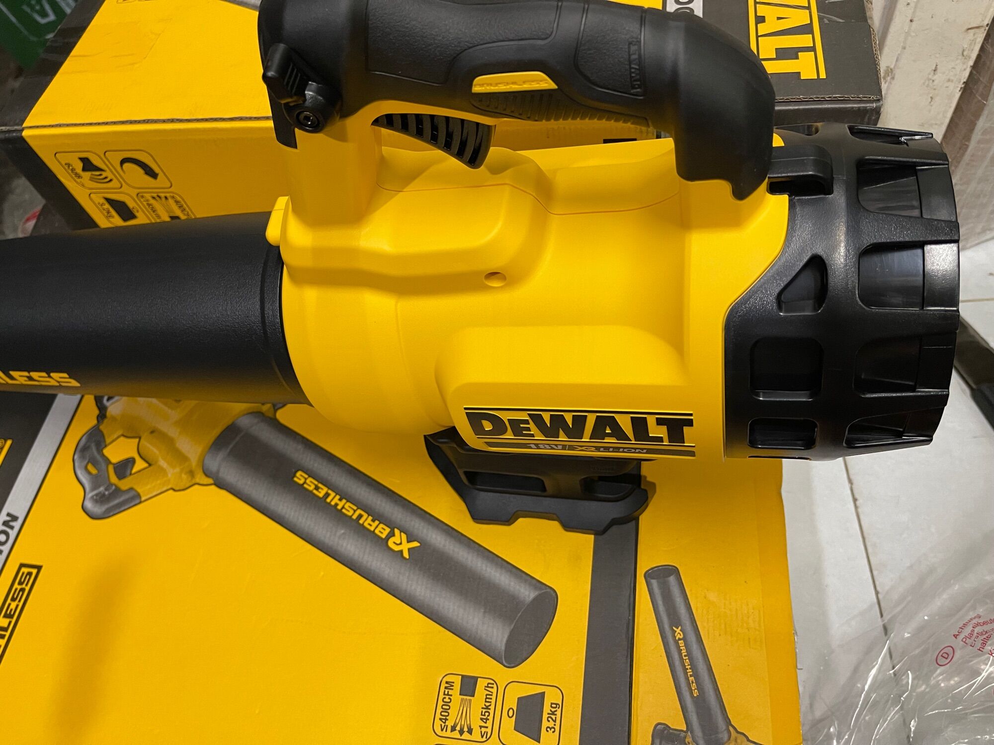 [HCM]Máy thổi cầm tay 18V Dewalt DCM562