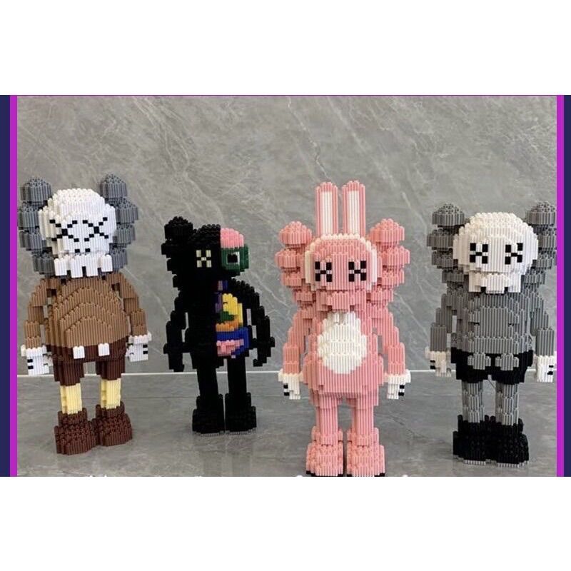 Xếp hình lắp ráp KAWS sz lớn