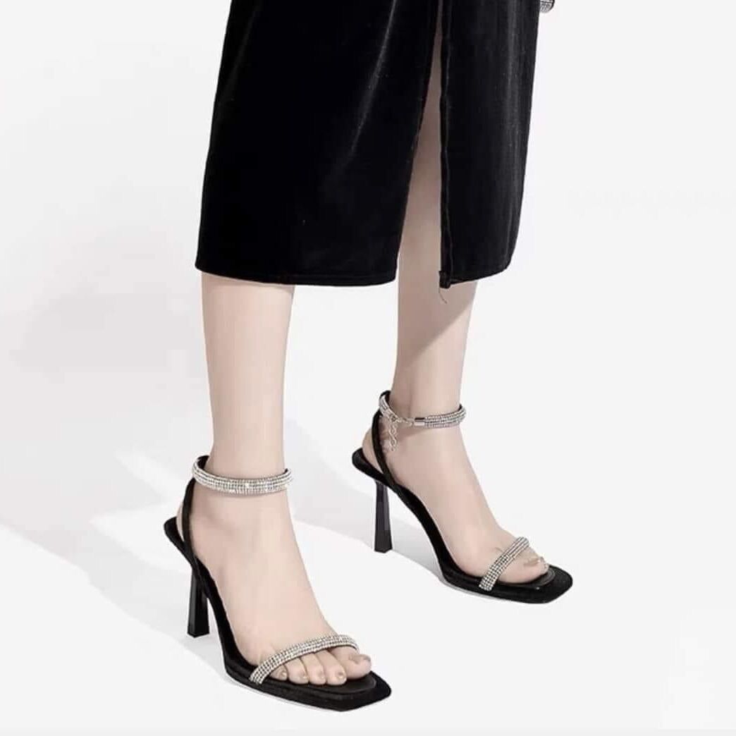 Giày zara xuất xịn quai đá bling size 35 đến 39
