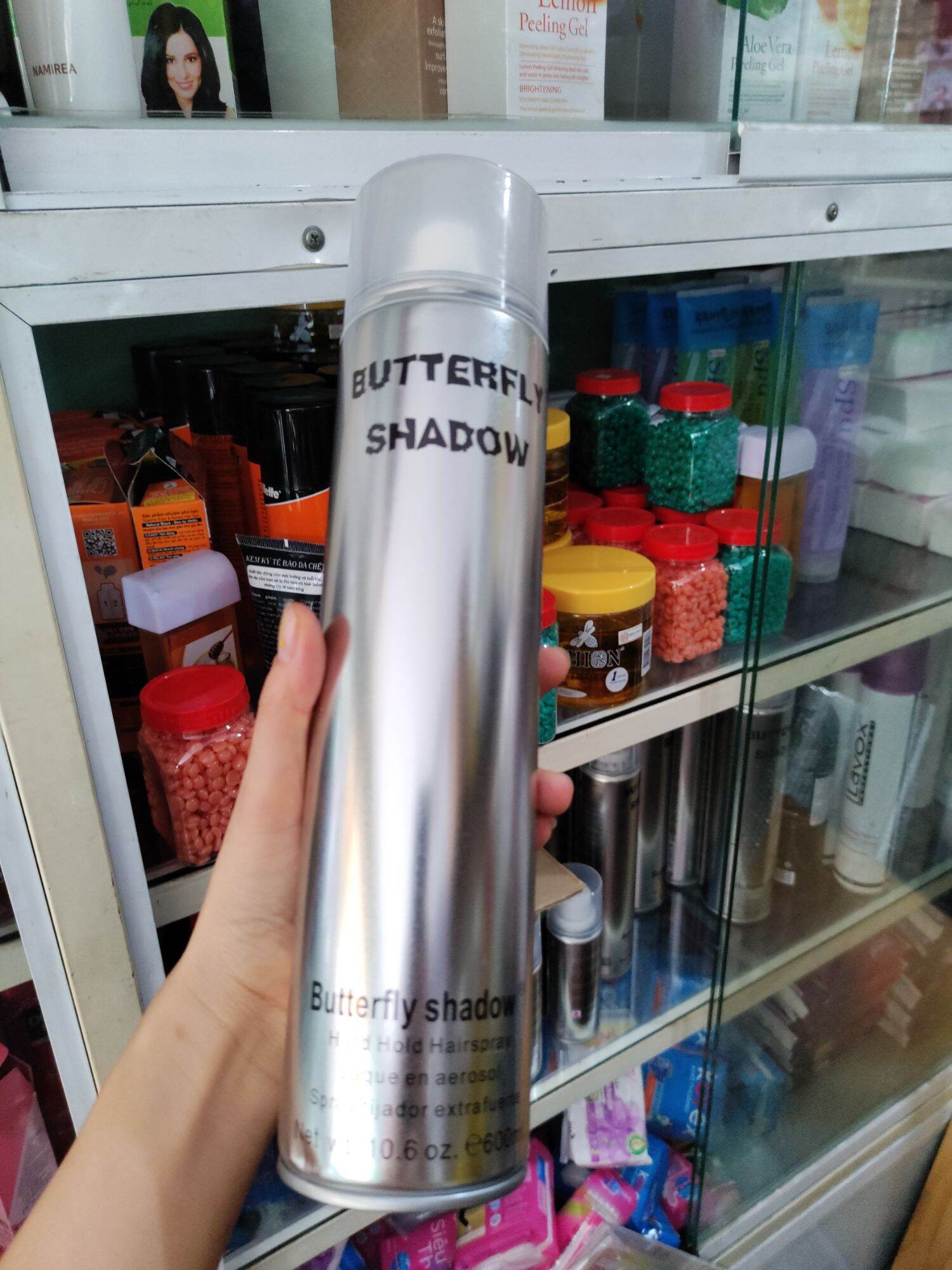 Keo Xịt Tóc Giữ Nếp Butterfly Shadow 600ml