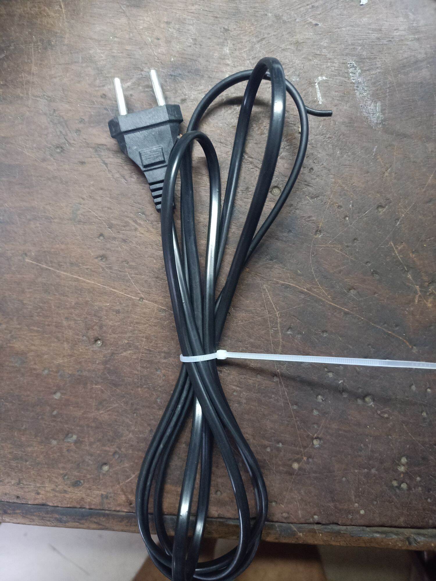 Dây nguồn quạt điện dài 2 mét - 3 mét