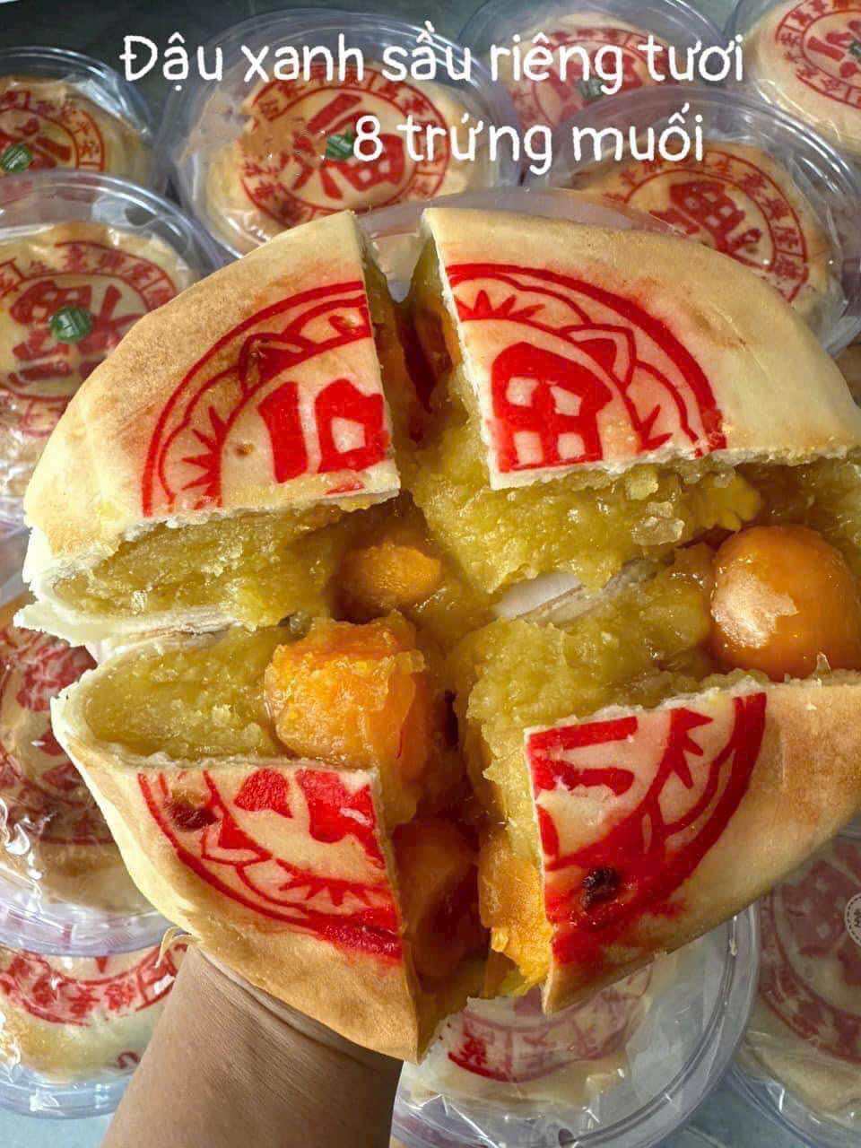  Bánh pía đậu xanh sầu riêng tươi 8 trưng_ hộp 550g 