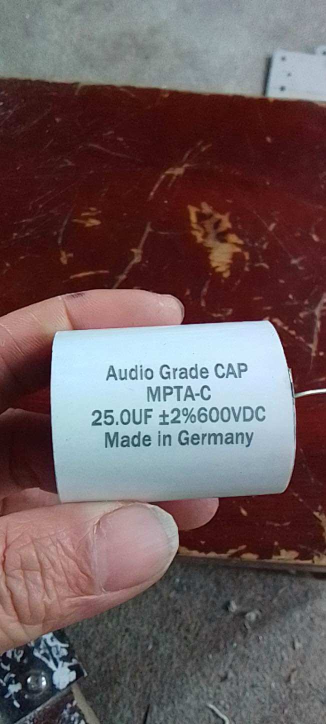 Tụ loa mid 25uf . Audio Grade Cap 600vdc