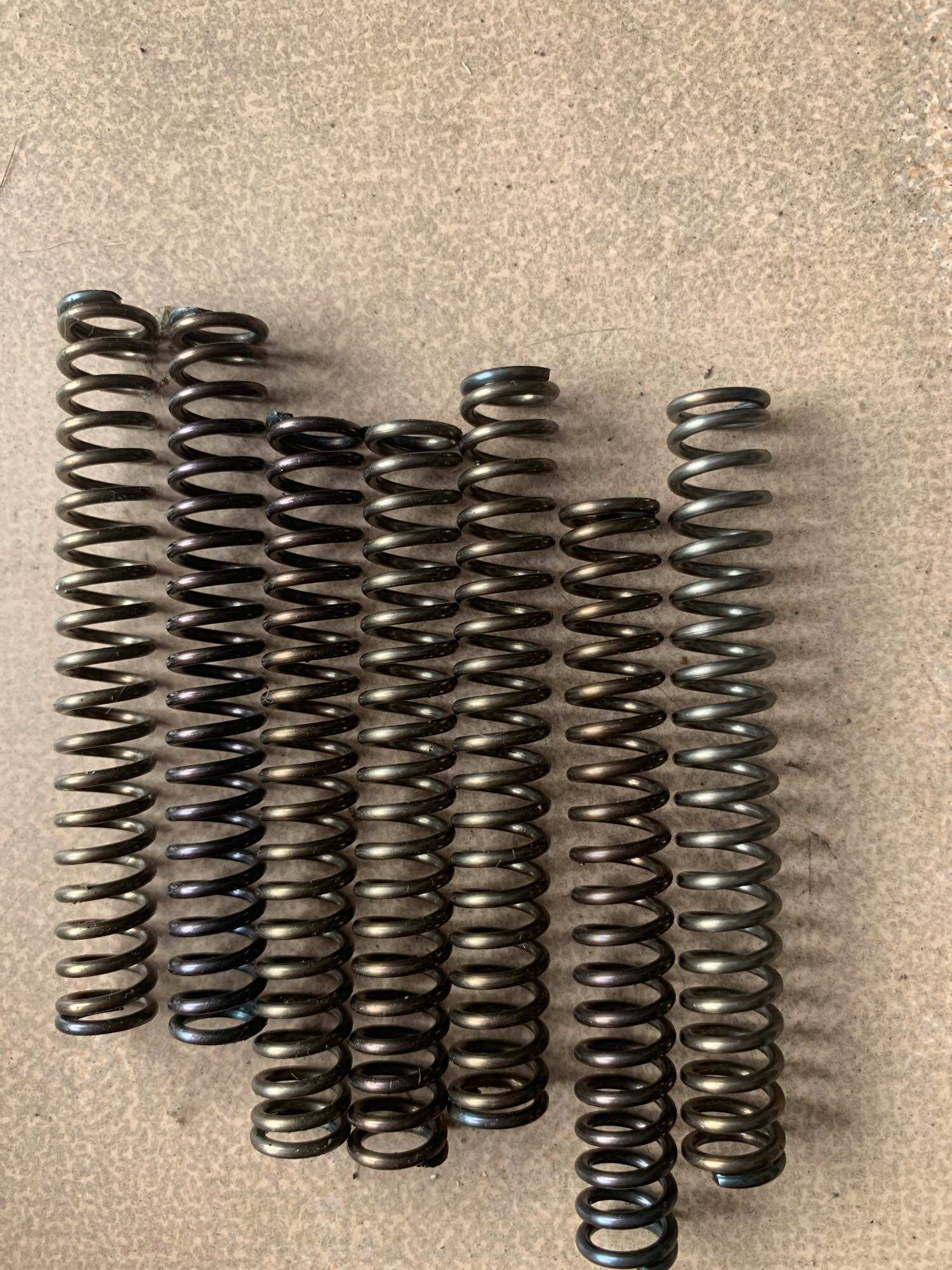 Lò xo nén phi 10 (ngoài 10mm sợi 1.5 dài 5070mm)👍👍👍