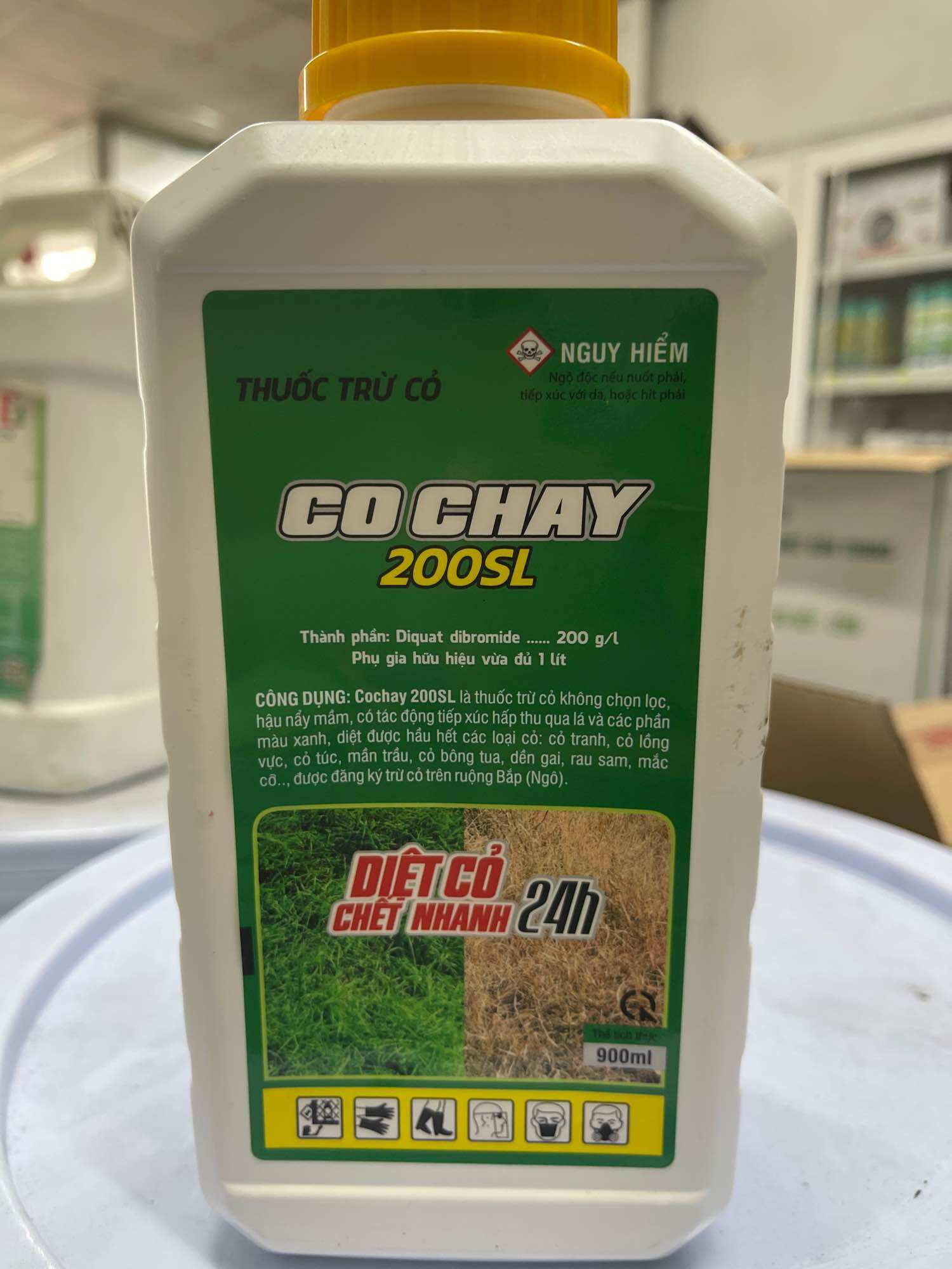 THUỐC CỎ CHÁY 200SL 1 LÍT
