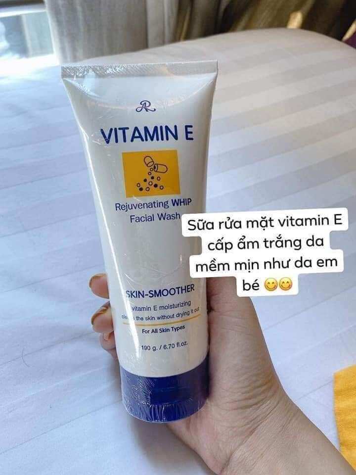 Sữa Rửa Mặt Trắng Mịn Da Vitamin E Aron Thái Lan