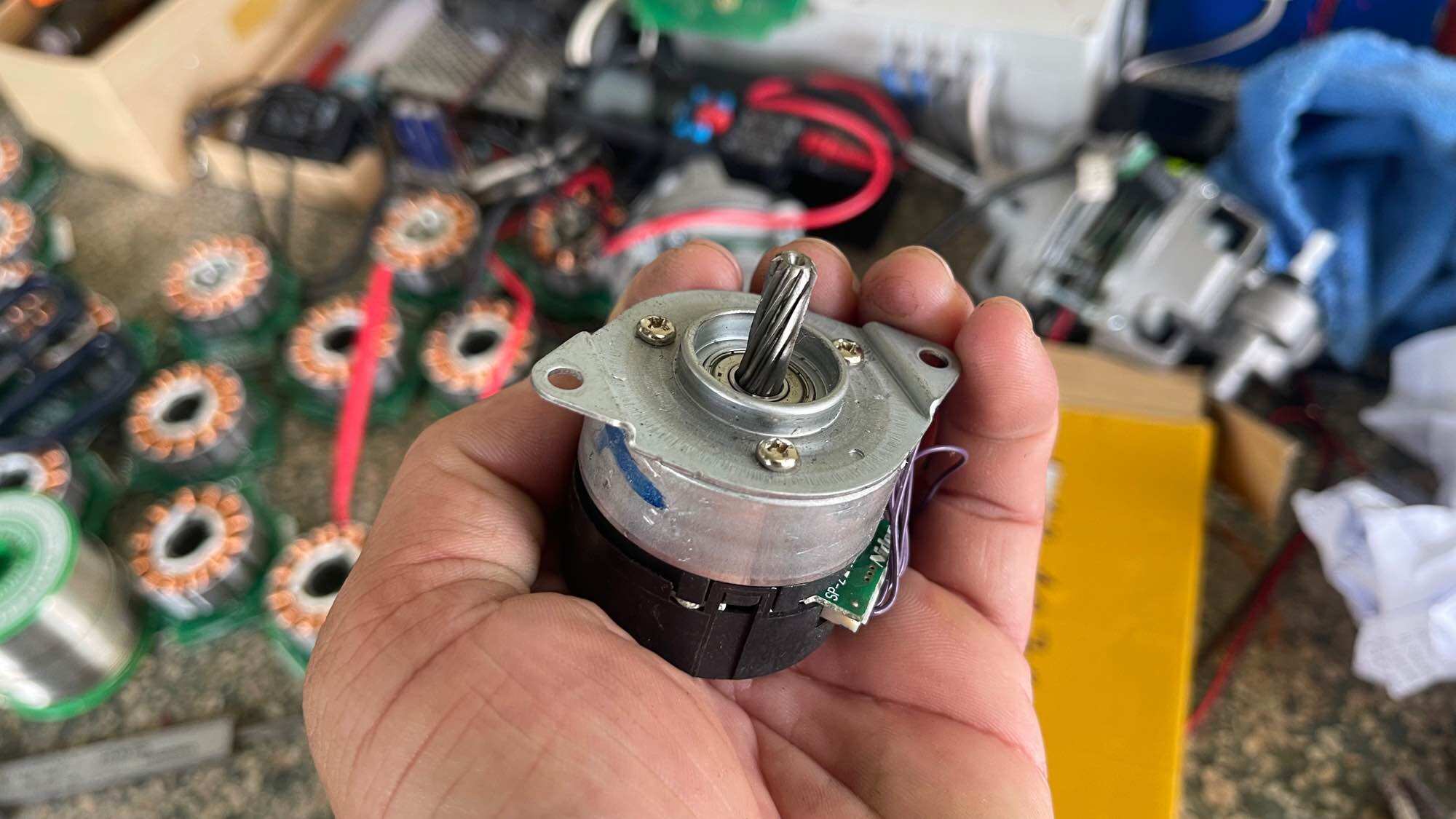 Motor không than Nidec 12v-24v 10w(chạy trực tiếp)