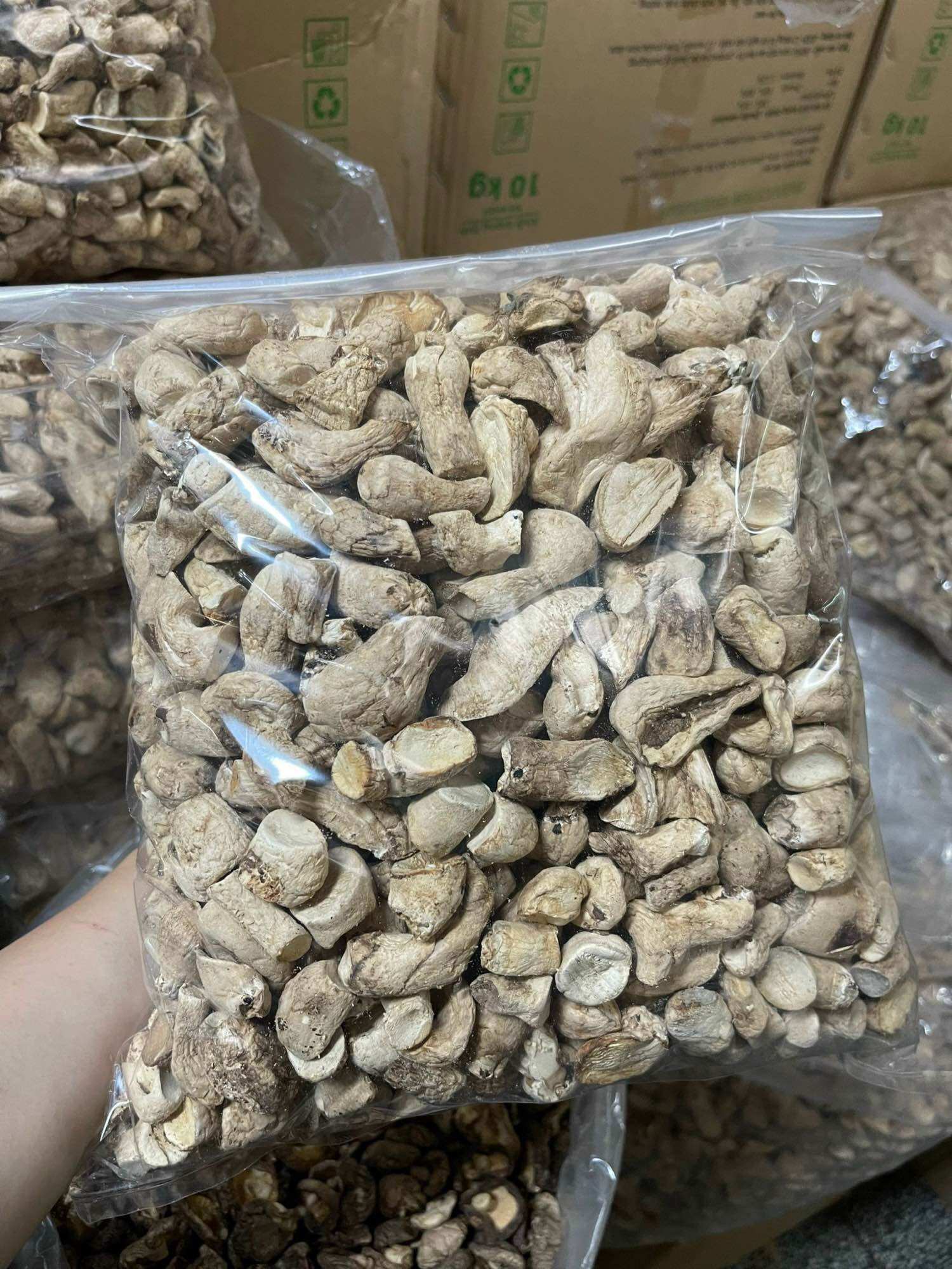 1KG chân nấm khô