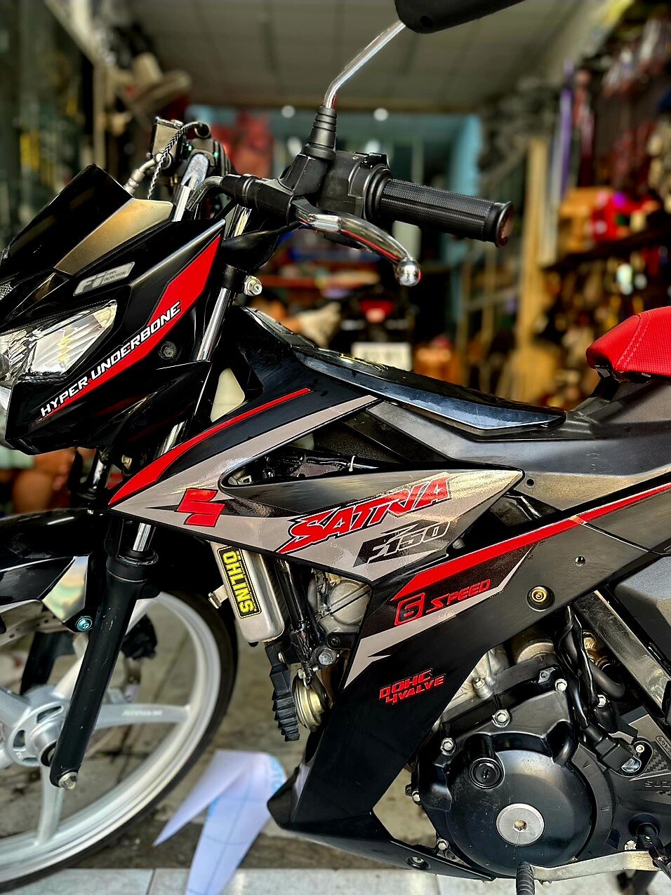 Tem rời Satria zin đỏ đen