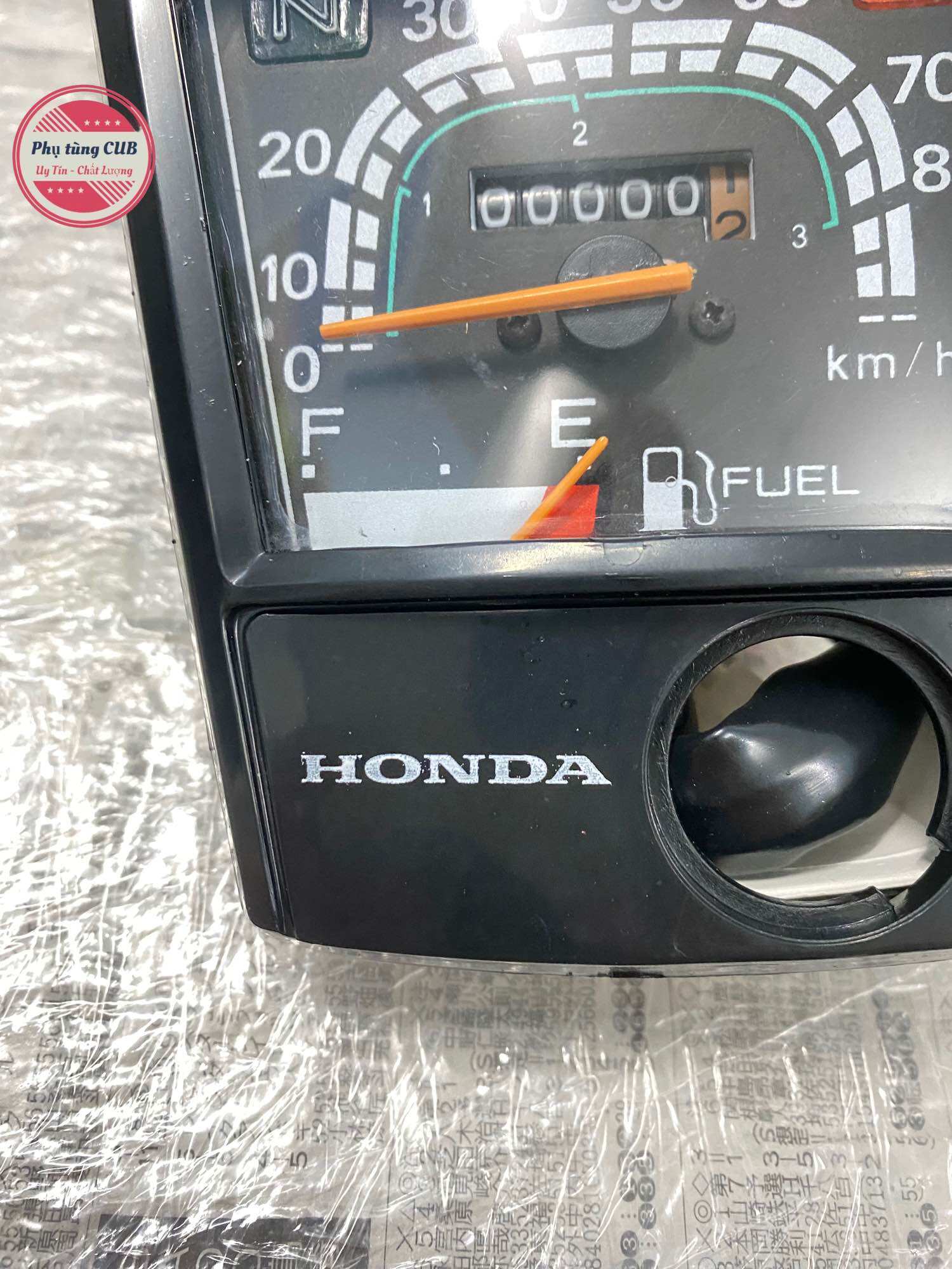 Đồng hồ xe cub DD70 mặt chữ đẹp ( chức năng hoạt động tốt )
