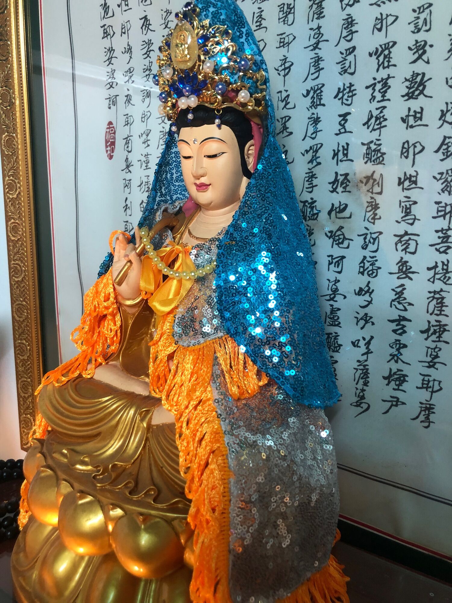 Combo Áo Mão Quan Âm( tượng ngồi cao 35- 40 cm)