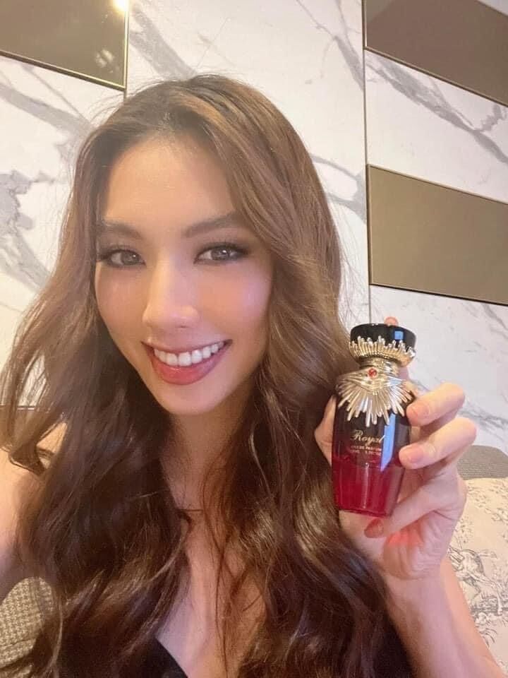 Nước hoa nữ Royal 50ml ( màu đỏ ) cào mã npp