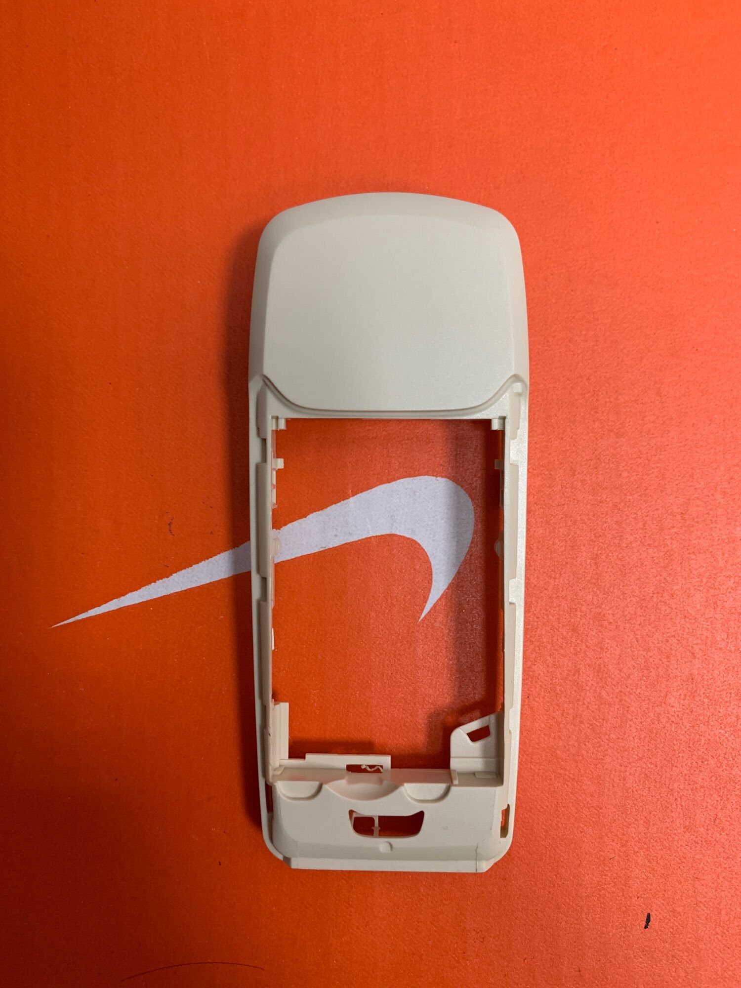 Sườn nokia 3100