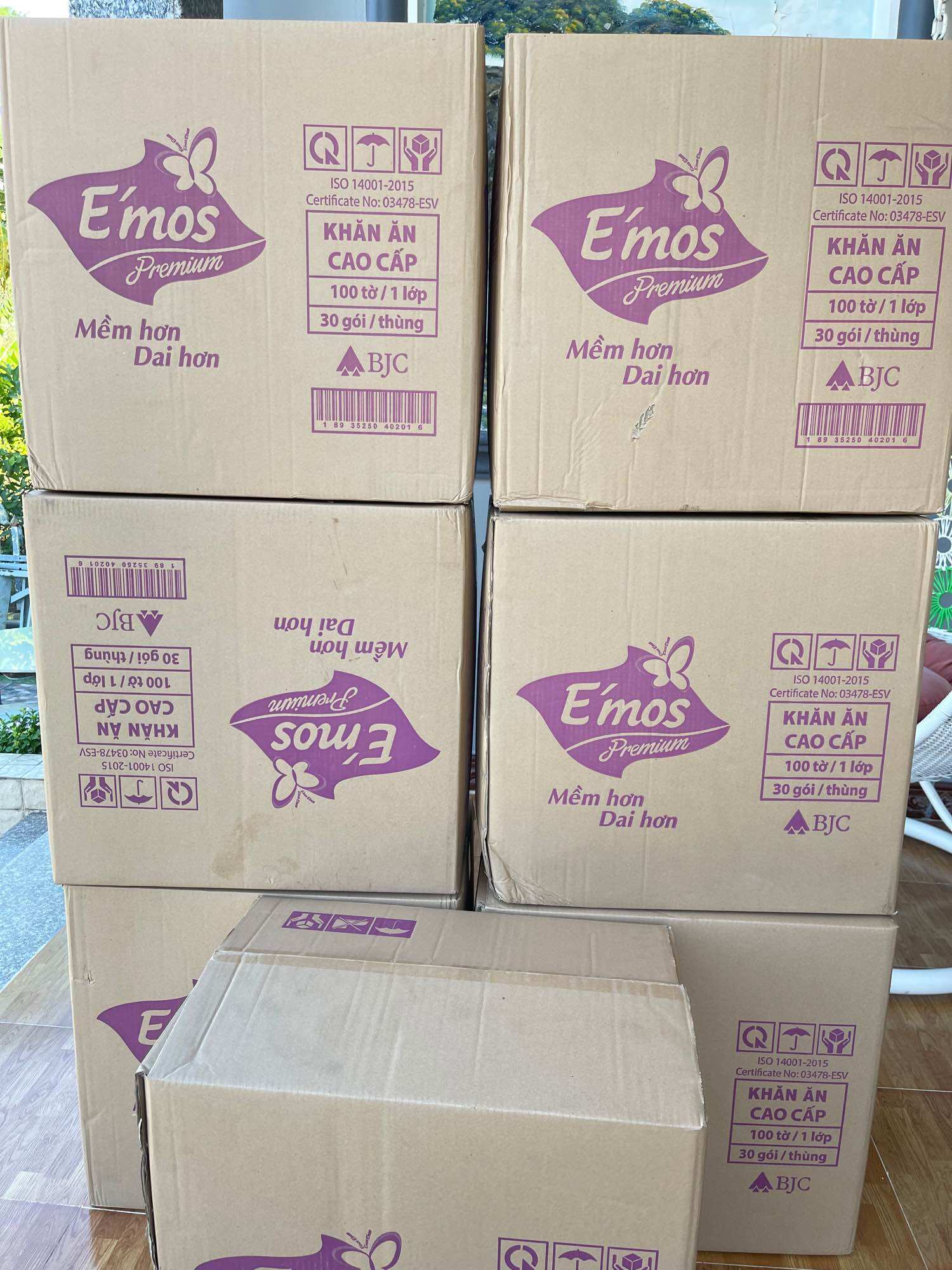 (Phân phối) THÙNG KHĂN GIẤY EMOS 30 GÓI 4kg8