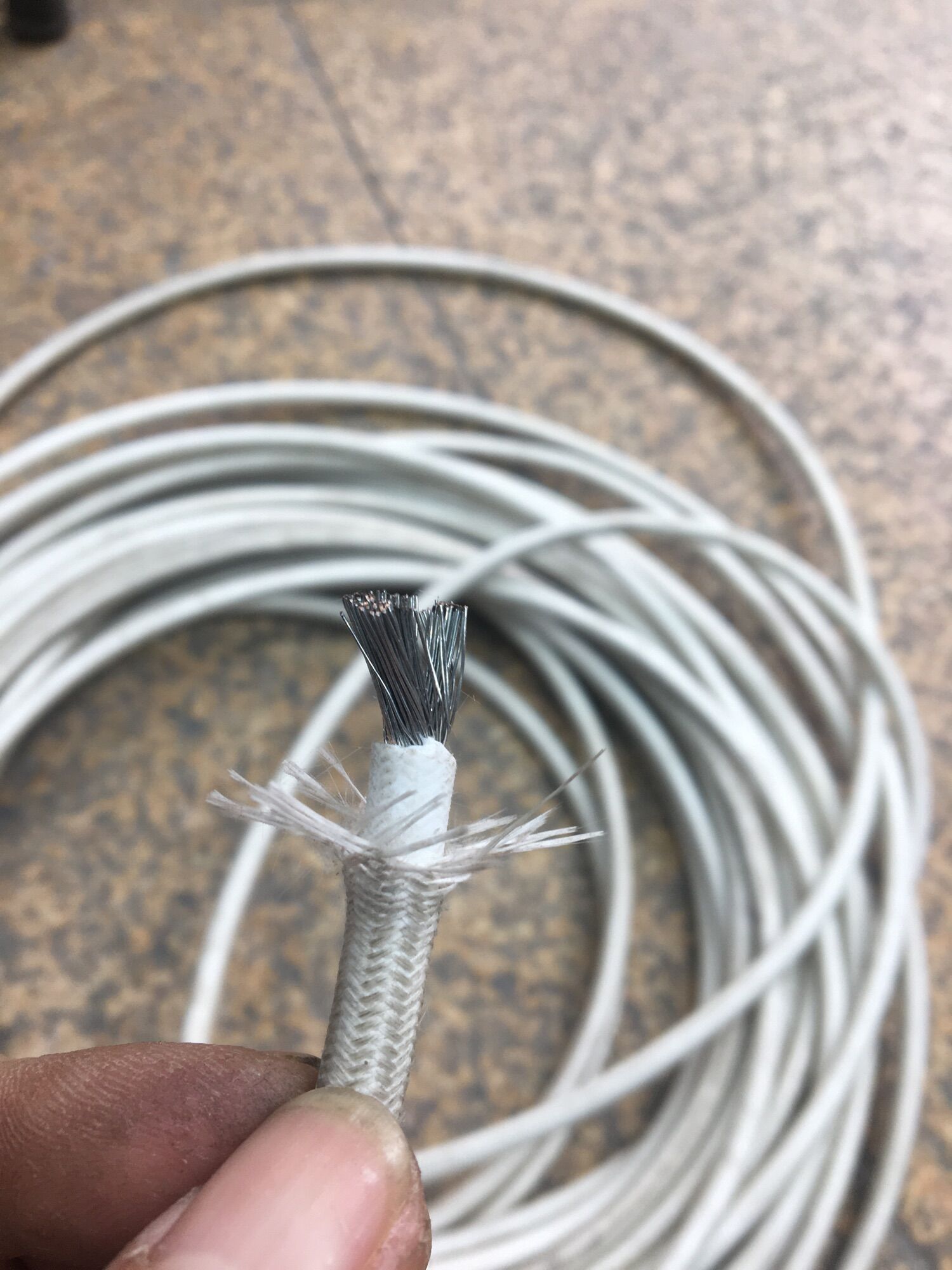 5m dây điện amiang chịu nhiệt ,chống cháy 1x6mm