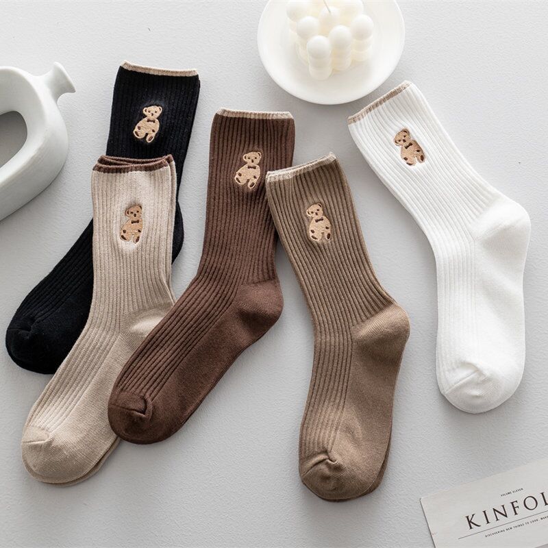 Tất vớ cổ cao thêu hình gấu tất nam nữ unisex kiểu dáng basic