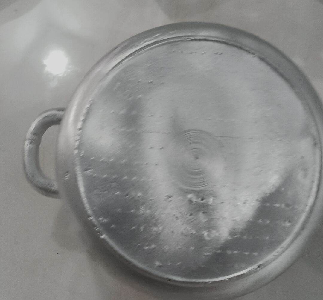 Cast Iron Pot No. 7 (Diameter 17.5cm)
