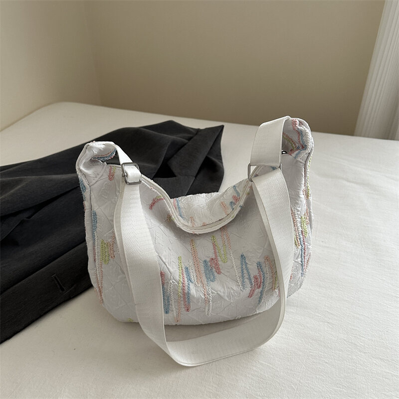 Khám phá túi sách nhập từ Trung Việt