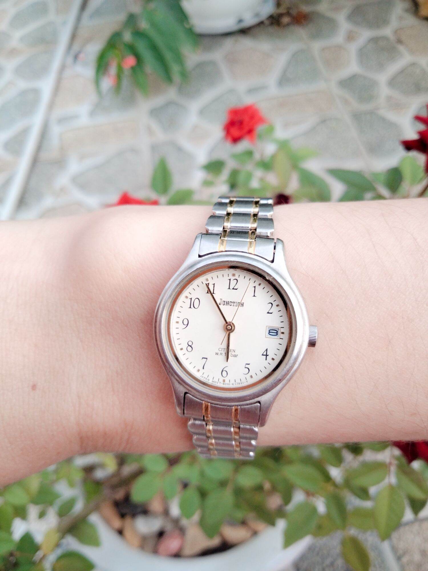 1 đồng hồ Nữ thương hiệu Citizen máy Nhật.Size mặt 25-26,5