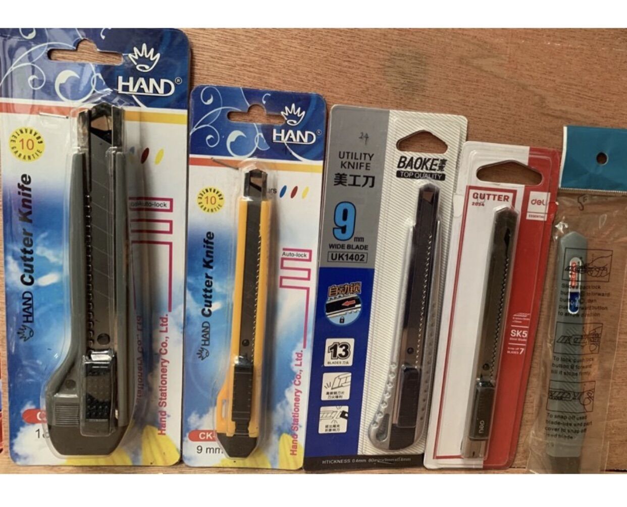 Dao rọc giấy các loại/dao rọc giấy deli 30 độ