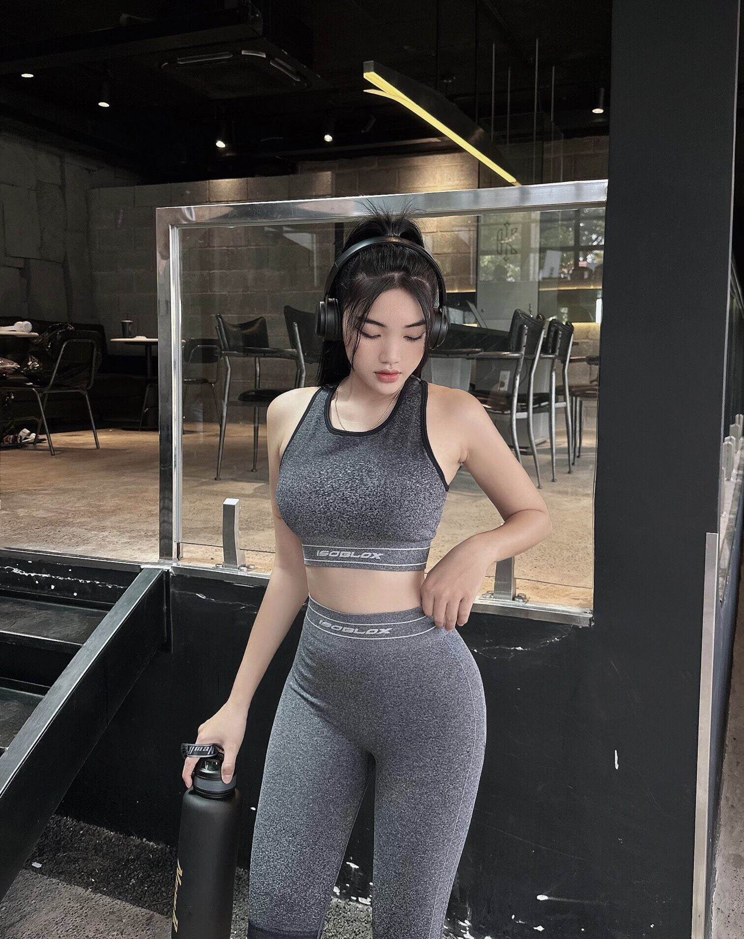 Bộ đồ dệt chun mông tập Gym, Yoga nữ hot tren 2023
