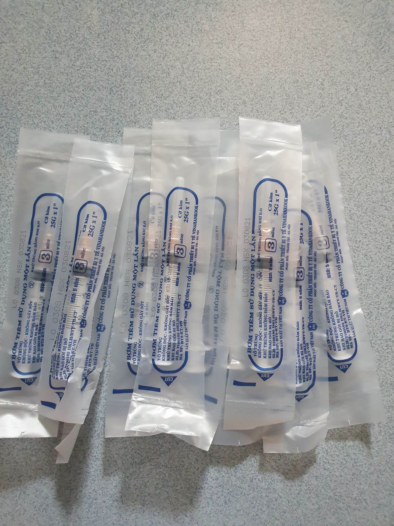 Bơm kim tiêm vô trùng sử dụng một lần vinahankook h/100c/ 3ml/cc.