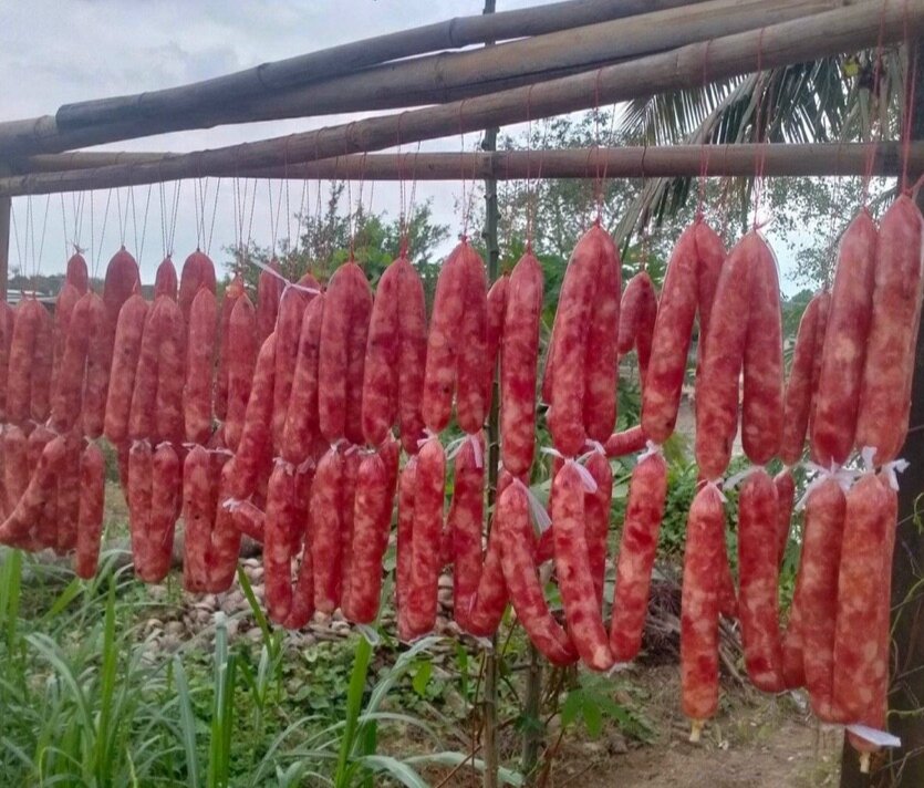 lạp xưởng nhà làm