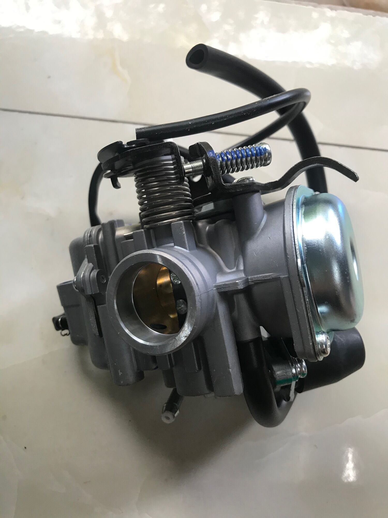 Chế ( bình xăng con) novo 125 đời cũ . Hàng mới 100%