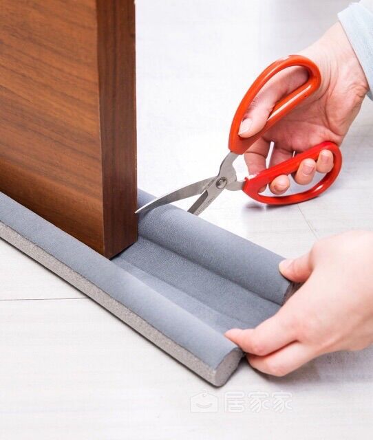 Miếng bịt chân cửa chống bụi côn trùng