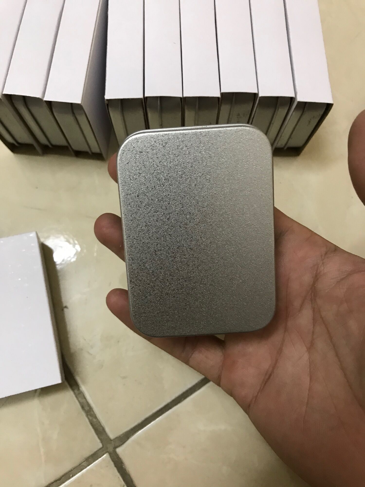 Hộp Thiếc Đựng Zippo
