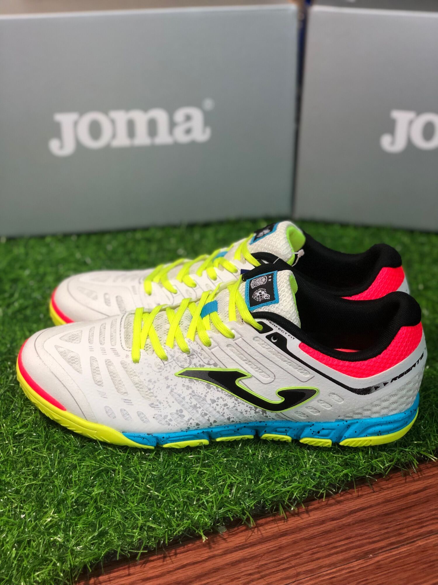 GIÀY ĐÁ BANH CHÍNH HÃNG JOMA SUPER REGATE 2053- TRẮNG/VÀNG